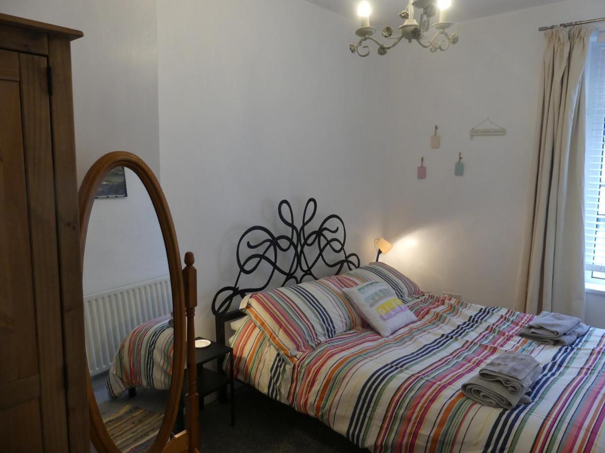 Rowland House - Central Skipton, Dales Gateway Buitenkant foto