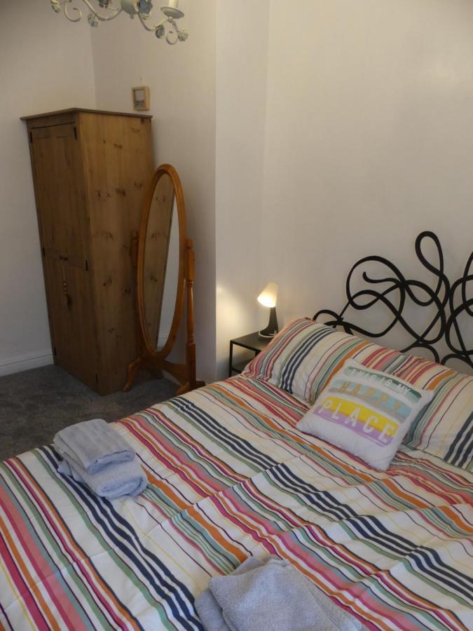 Rowland House - Central Skipton, Dales Gateway Buitenkant foto